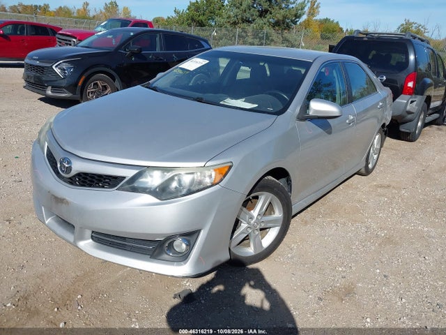 46316219 :رقم المزاد ، 4T1BF1FK8EU419893 vin ، 2014 Toyota Camry Se مزاد بيع