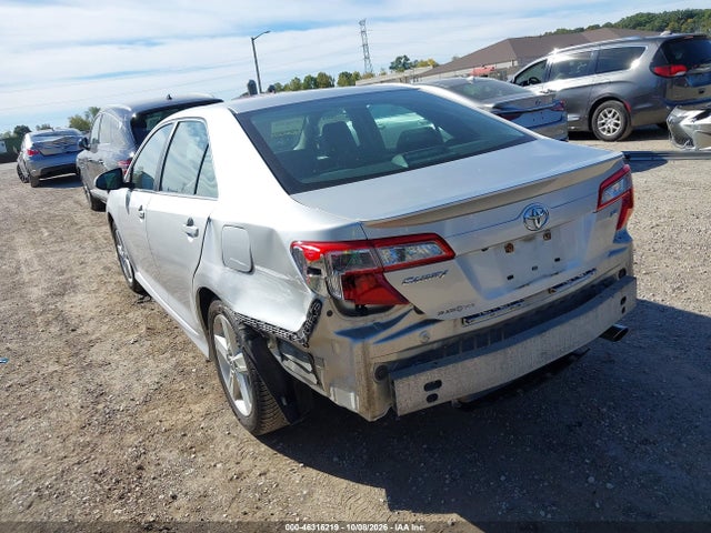 46316219 :رقم المزاد ، 4T1BF1FK8EU419893 vin ، 2014 Toyota Camry Se مزاد بيع