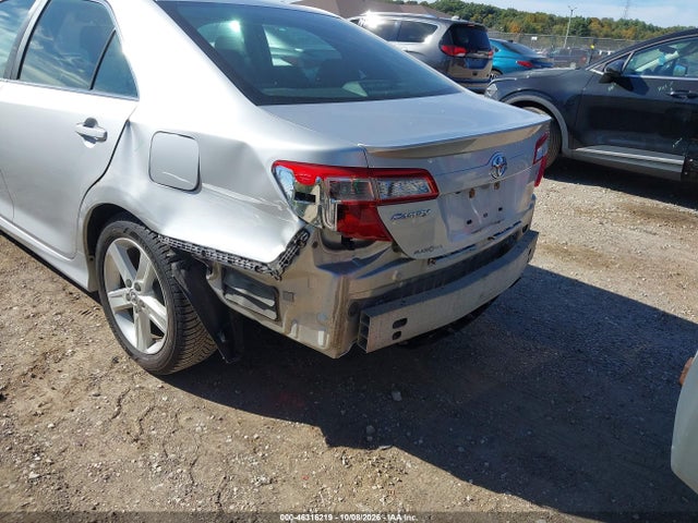 46316219 :رقم المزاد ، 4T1BF1FK8EU419893 vin ، 2014 Toyota Camry Se مزاد بيع