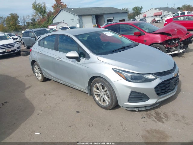 46316251 :رقم المزاد ، 3G1BE6SMXKS598647 vin ، 2019 Chevrolet Cruze Lt مزاد بيع
