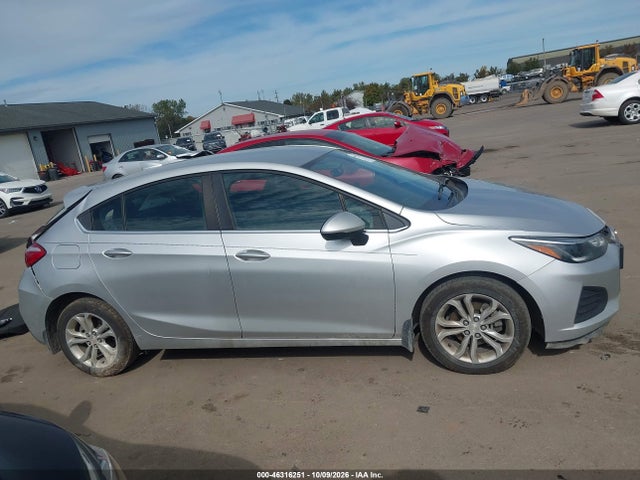 Aukcja sprzedaży 2019 Chevrolet Cruze Lt, vin: 3G1BE6SMXKS598647, numer aukcji: 46316251