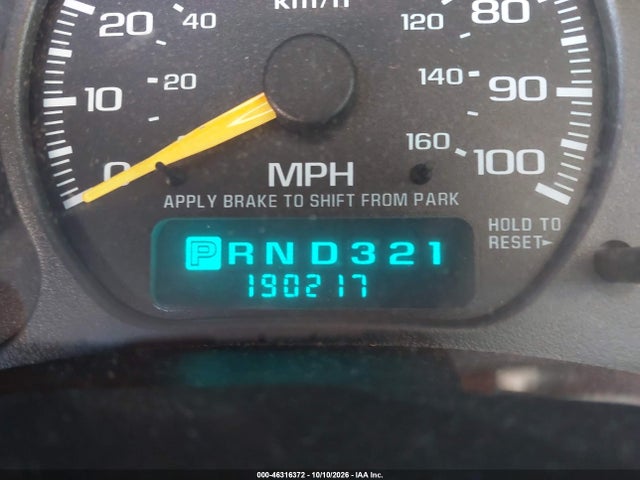 46316372 :رقم المزاد ، 3GNFK16T81G227078 vin ، 2001 Chevrolet Suburban 1500 Lt مزاد بيع