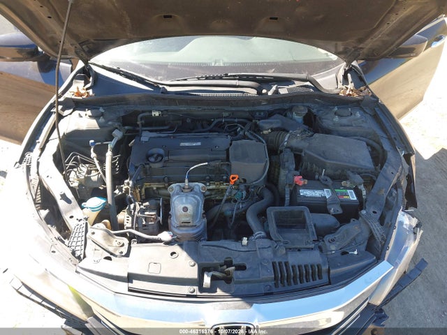 46316376 :رقم المزاد ، 1HGCR2F33HA233880 vin ، 2017 Honda Accord Lx مزاد بيع