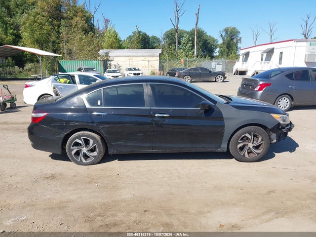 46316376 :رقم المزاد ، 1HGCR2F33HA233880 vin ، 2017 Honda Accord Lx مزاد بيع
