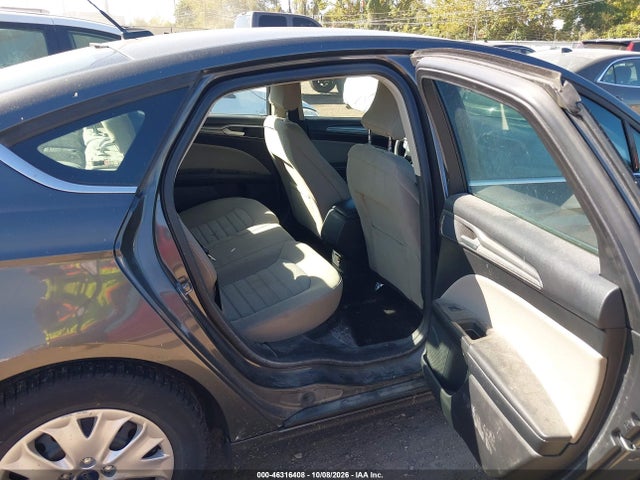 46316408 :رقم المزاد ، 3FA6P0G73KR282359 vin ، 2019 Ford Fusion S مزاد بيع