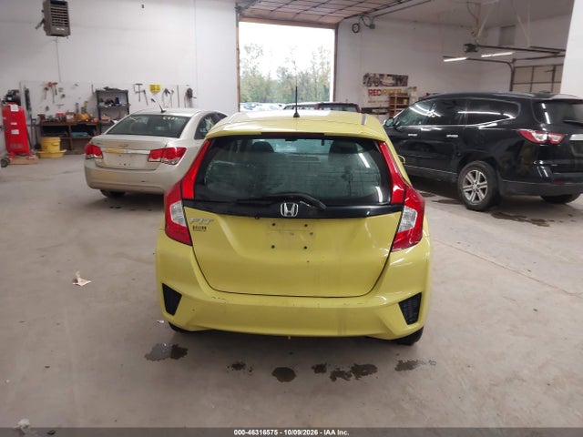 46316575 :رقم المزاد ، 3HGGK5H55FM775391 vin ، 2015 Honda Fit Lx مزاد بيع