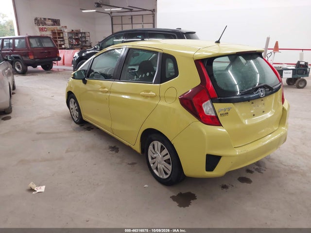 46316575 :رقم المزاد ، 3HGGK5H55FM775391 vin ، 2015 Honda Fit Lx مزاد بيع