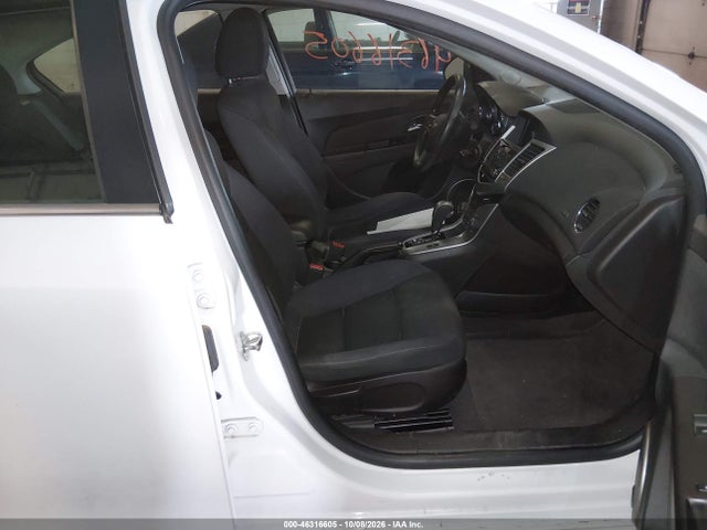 Продажа на аукционе авто 2015 Chevrolet Cruze 1lt Auto, vin: 1G1PC5SB8F7155647, номер лота: 46316605