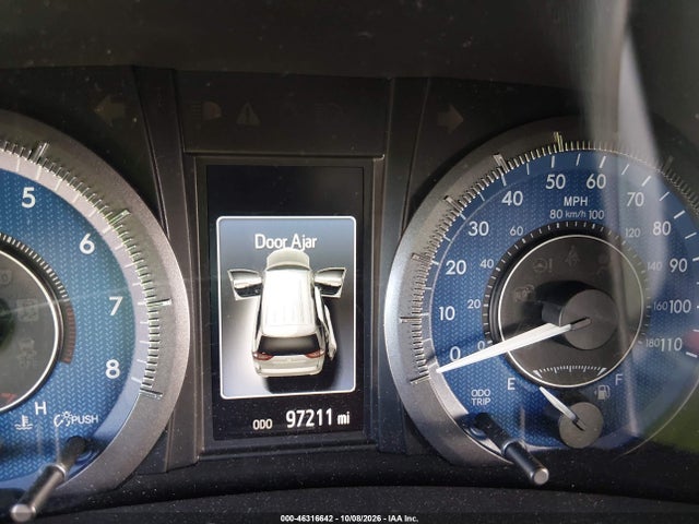 46316642 :رقم المزاد ، 5TDYZ3DC3HS857873 vin ، 2017 Toyota Sienna Xle 8 Passenger مزاد بيع