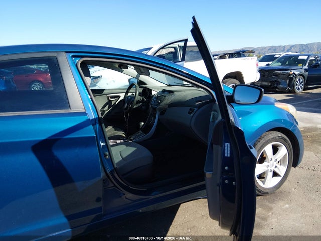 2013 Hyundai Elantra Gls მანქანა იყიდება აუქციონზე, vin: KMHDH4AE1DU958294, აუქციონის ნომერი: 46316703