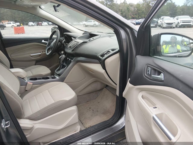 46316761 :رقم المزاد ، 1FMCU0GX8DUD63791 vin ، 2013 Ford Escape Se مزاد بيع