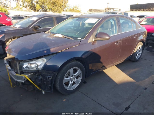 Chevrolet Cruze 1lt Auto 2015 1G1PC5SB0F7157313 Image 2
