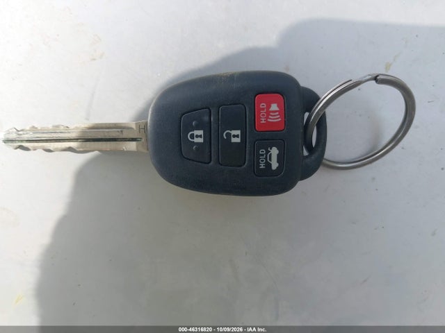 46316820 :رقم المزاد ، 2T1BURHE6FC271113 vin ، 2015 Toyota Corolla Le مزاد بيع