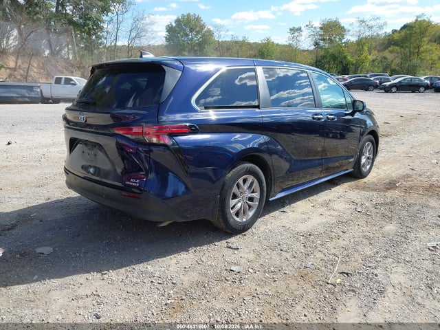 Продаж на аукціоні авто 2021 Toyota Sienna Xle, vin: 5TDYSKFC7MS007038, номер лоту: 46316907