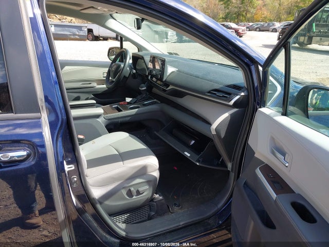 Продаж на аукціоні авто 2021 Toyota Sienna Xle, vin: 5TDYSKFC7MS007038, номер лоту: 46316907