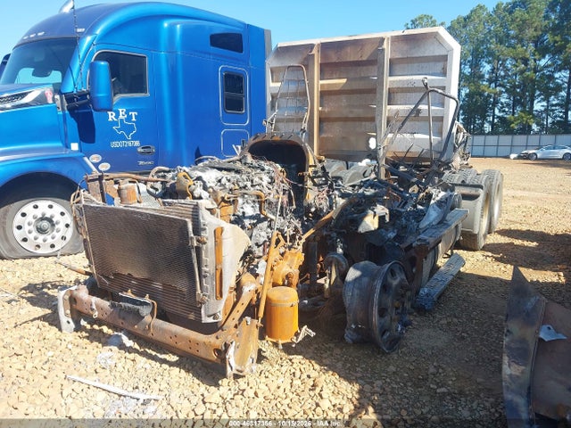 Auction sale of the 2015 Freightliner Cascadia 113, vin: 1FUJGBDV7FLBW4446, lot number: 46317356