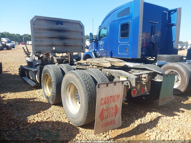Auction sale of the 2015 Freightliner Cascadia 113, vin: 1FUJGBDV7FLBW4446, lot number: 46317356