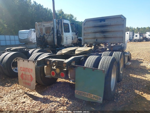 Auction sale of the 2015 Freightliner Cascadia 113, vin: 1FUJGBDV7FLBW4446, lot number: 46317356