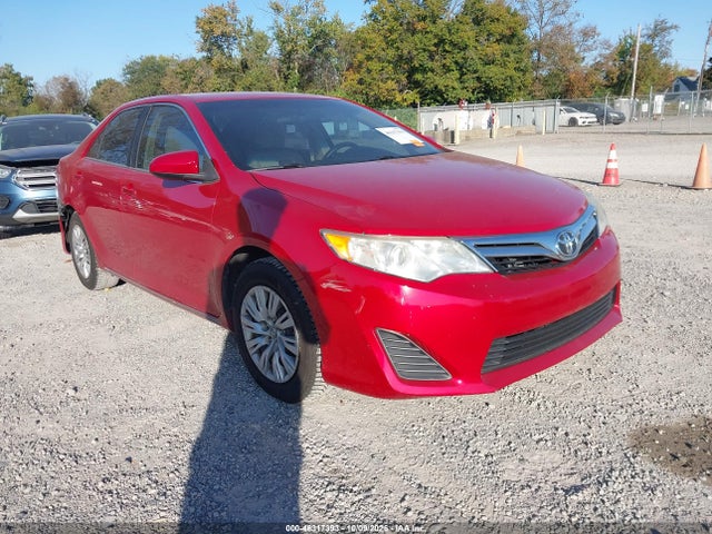 46317393 :رقم المزاد ، 4T4BF1FK2CR185298 vin ، 2012 Toyota Camry Le مزاد بيع