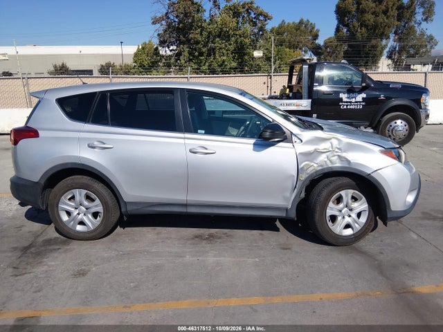 46317512 :رقم المزاد ، 2T3ZFREV7FW198305 vin ، 2015 Toyota Rav4 Le مزاد بيع
