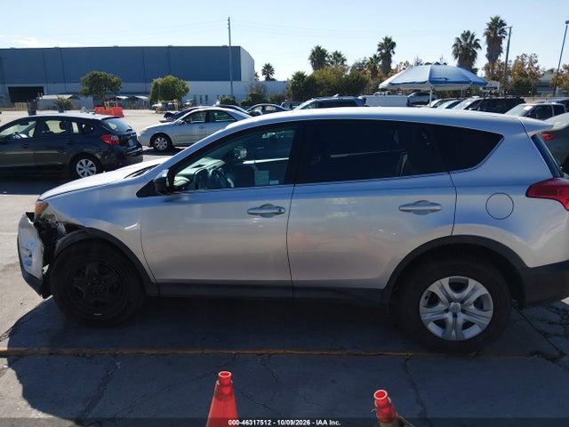 46317512 :رقم المزاد ، 2T3ZFREV7FW198305 vin ، 2015 Toyota Rav4 Le مزاد بيع