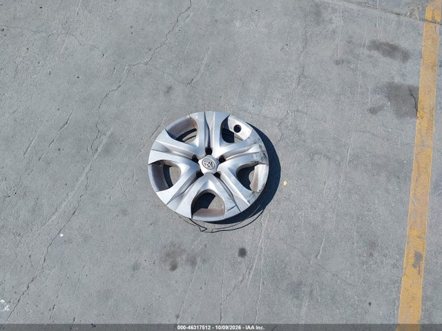 46317512 :رقم المزاد ، 2T3ZFREV7FW198305 vin ، 2015 Toyota Rav4 Le مزاد بيع