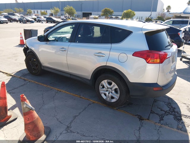46317512 :رقم المزاد ، 2T3ZFREV7FW198305 vin ، 2015 Toyota Rav4 Le مزاد بيع
