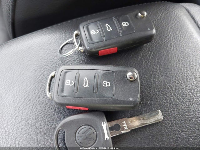 Продажа на аукционе авто 2012 Volkswagen Eos Lux, vin: WVWFW7AH8CV022227, номер лота: 46317614