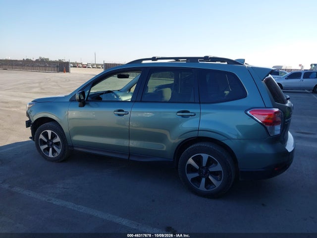 Subaru Forester 2.5i Premium 2018 JF2SJAEC2JH555633 Image 15