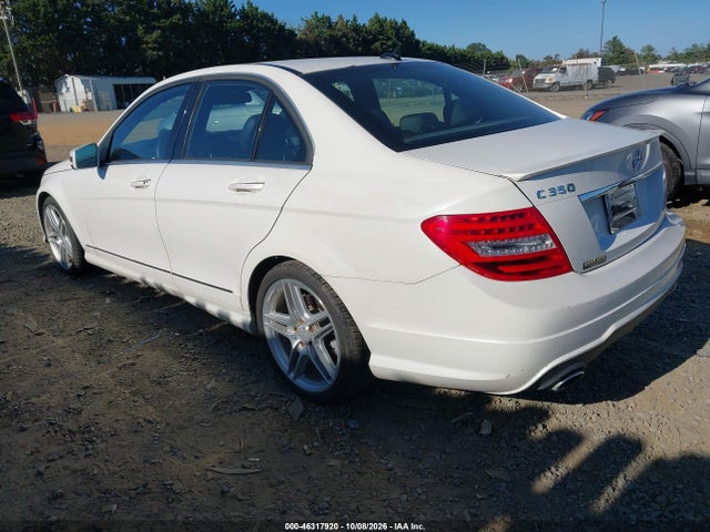 2013 Mercedes-benz C 350 Sport მანქანა იყიდება აუქციონზე, vin: WDDGF5HB9DR244012, აუქციონის ნომერი: 46317920