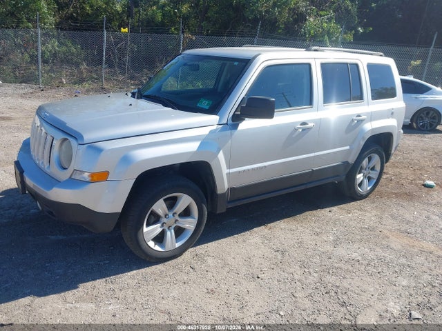2013 Jeep Patriot Latitude მანქანა იყიდება აუქციონზე, vin: 1C4NJRFB2DD177325, აუქციონის ნომერი: 46317928