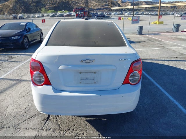 1G1JA5SG7F4147502 Chevrolet Sonic Ls Auto