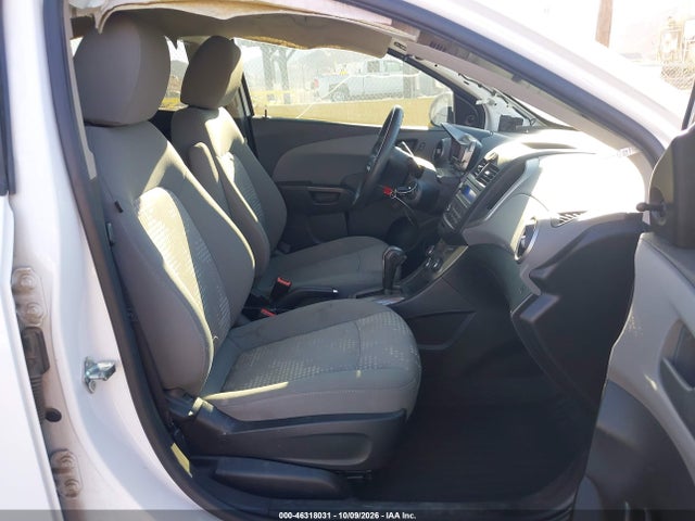 1G1JA5SG7F4147502 Chevrolet Sonic Ls Auto