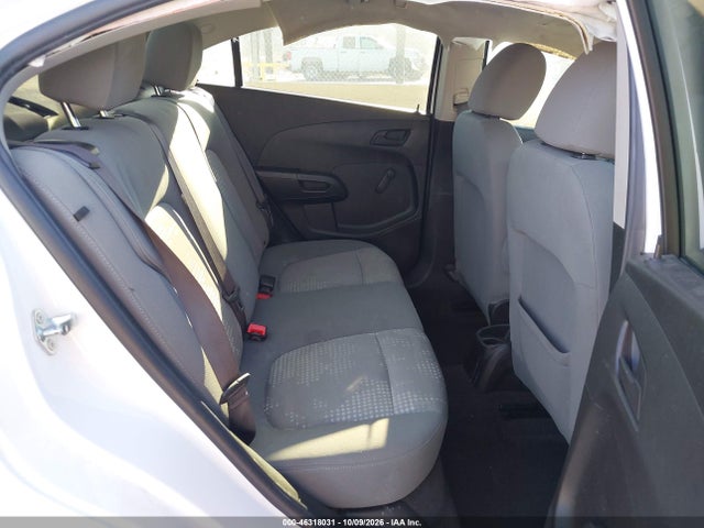 1G1JA5SG7F4147502 Chevrolet Sonic Ls Auto