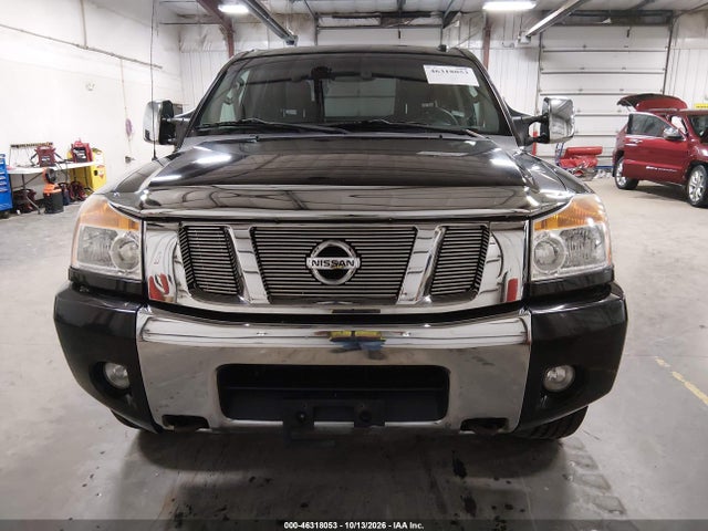 46318053 :رقم المزاد ، 1N6AA0EC9AN325509 vin ، 2010 Nissan Titan Le مزاد بيع