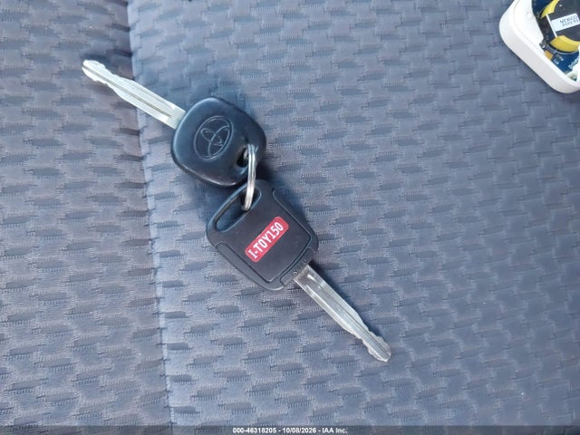 Продажа на аукционе авто 2005 Toyota Matrix, vin: 2T1KR32E85C443955, номер лота: 46318205