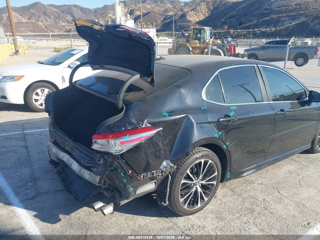 46318228 :رقم المزاد ، 4T1B11HK3KU203988 vin ، 2019 Toyota Camry Se مزاد بيع