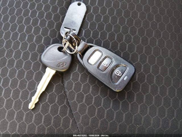 Hyundai ELANTRA SE 2019 5NPD74LF6KH476800 Image 11