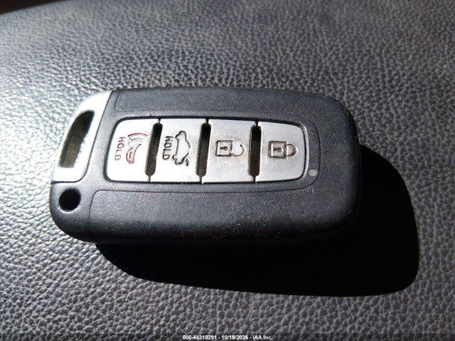 Продаж на аукціоні авто 2013 Hyundai Elantra Limited, vin: 5NPDH4AE4DH171810, номер лоту: 46318291