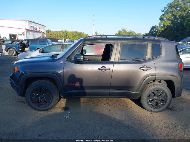 Продажа на аукционе авто 2018 Jeep Renegade Trailhawk 4x4, vin: ZACCJBCB1JPH58704, номер лота: 46318318