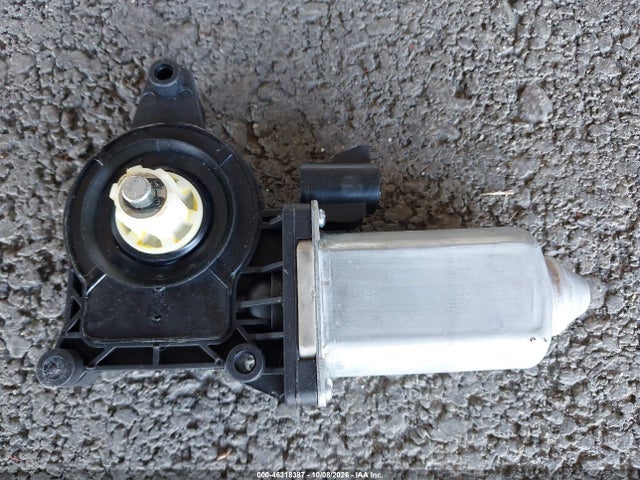 Aukcja sprzedaży 2003 Chevrolet Tahoe Ls, vin: 1GNEC13VX3J299223, numer aukcji: 46318387