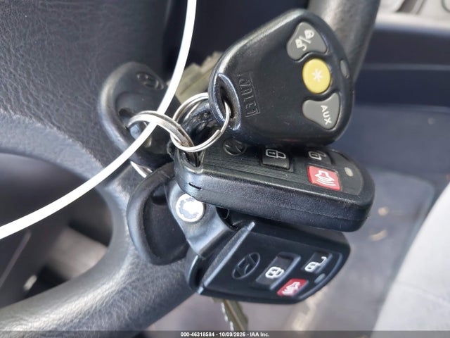 2005 Hyundai Elantra Gls/gt მანქანა იყიდება აუქციონზე, vin: KMHDN46D05U100941, აუქციონის ნომერი: 46318584