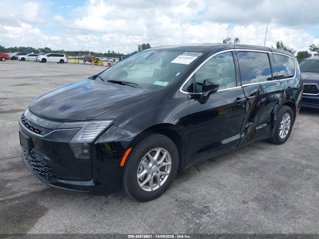 Продаж на аукціоні авто 2027 Chrysler Pacifica, vin: 2C4RC1BG0VR580717, номер лоту: 46318601