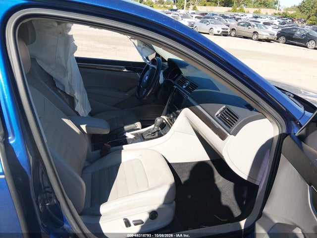 Продаж на аукціоні авто 2017 Volkswagen Passat 1.8t Sel Premium, vin: 1VWCT7A35HC039244, номер лоту: 46318793