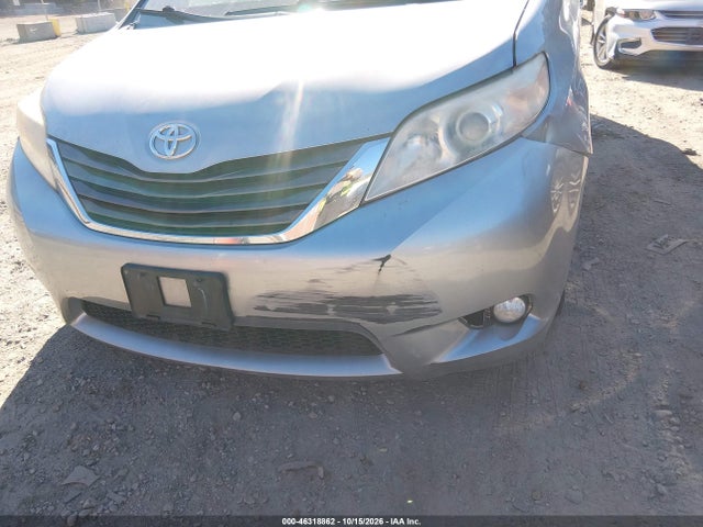 46318862 :رقم المزاد ، 5TDDK3DC7BS006895 vin ، 2011 Toyota Sienna Xle مزاد بيع