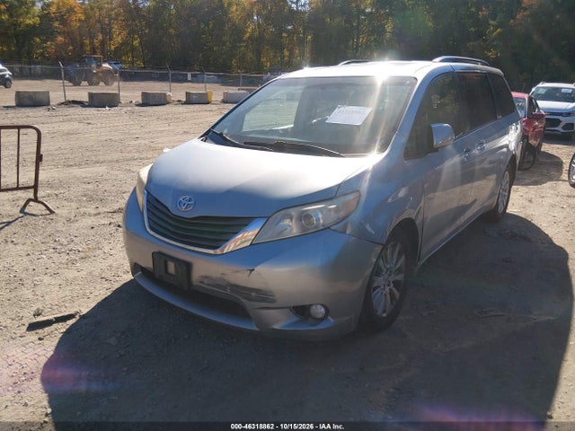 46318862 :رقم المزاد ، 5TDDK3DC7BS006895 vin ، 2011 Toyota Sienna Xle مزاد بيع