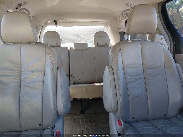 46318862 :رقم المزاد ، 5TDDK3DC7BS006895 vin ، 2011 Toyota Sienna Xle مزاد بيع