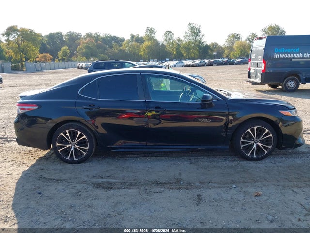 46318906 :رقم المزاد ، 4T1B11HK4KU778536 vin ، 2019 Toyota Camry Se مزاد بيع