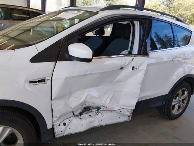 Продажа на аукционе авто 2015 Ford Escape Se, vin: 1FMCU9GX6FUA44302, номер лота: 46319053