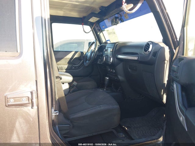 46319102 :رقم المزاد ، 1C4BJWFG8EL274887 vin ، 2014 Jeep Wrangler Unlimited Rubicon مزاد بيع